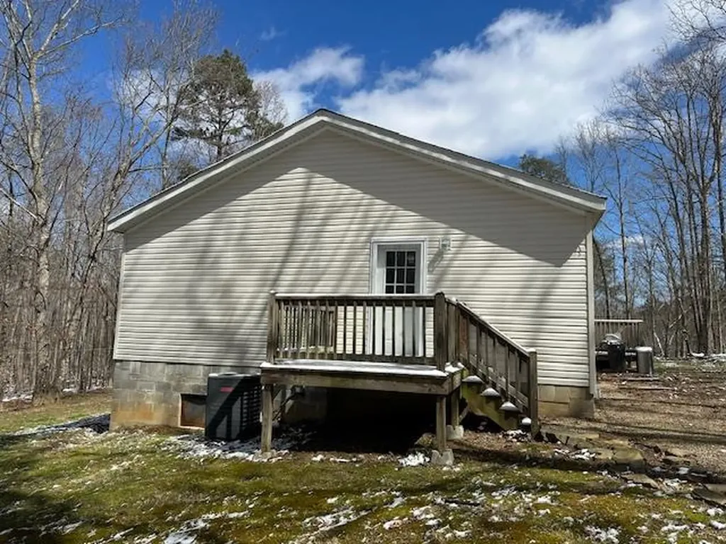 126 Indian Village Lane Wilder TN 38589