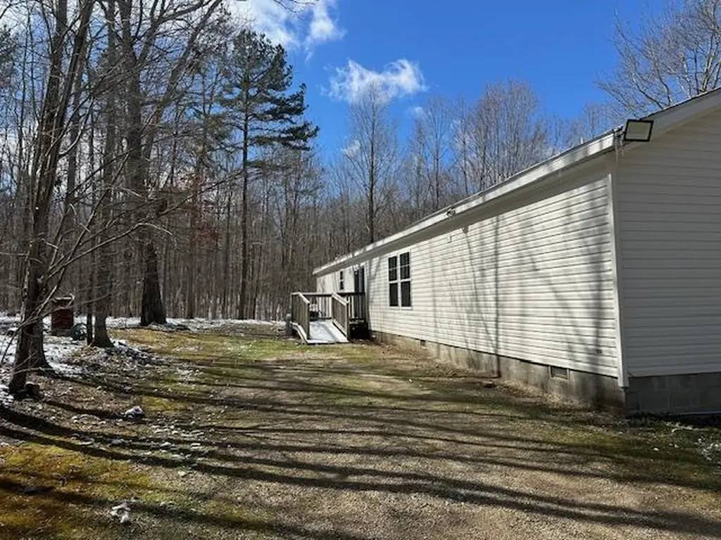 126 Indian Village Lane Wilder TN 38589