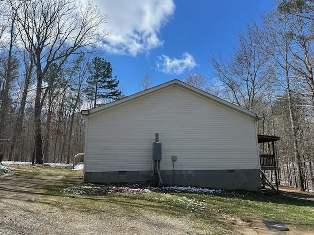 126 Indian Village Lane Wilder TN 38589
