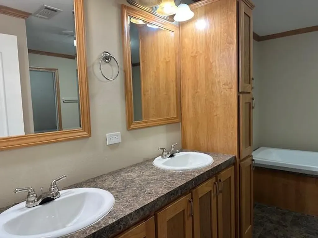 126 Indian Village Lane Wilder TN 38589