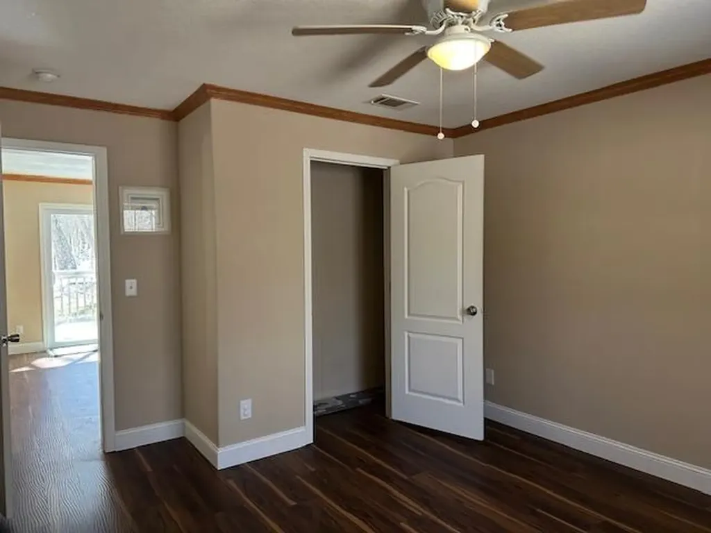 126 Indian Village Lane Wilder TN 38589