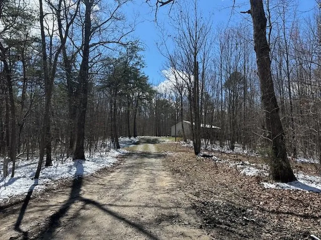126 Indian Village Lane Wilder TN 38589