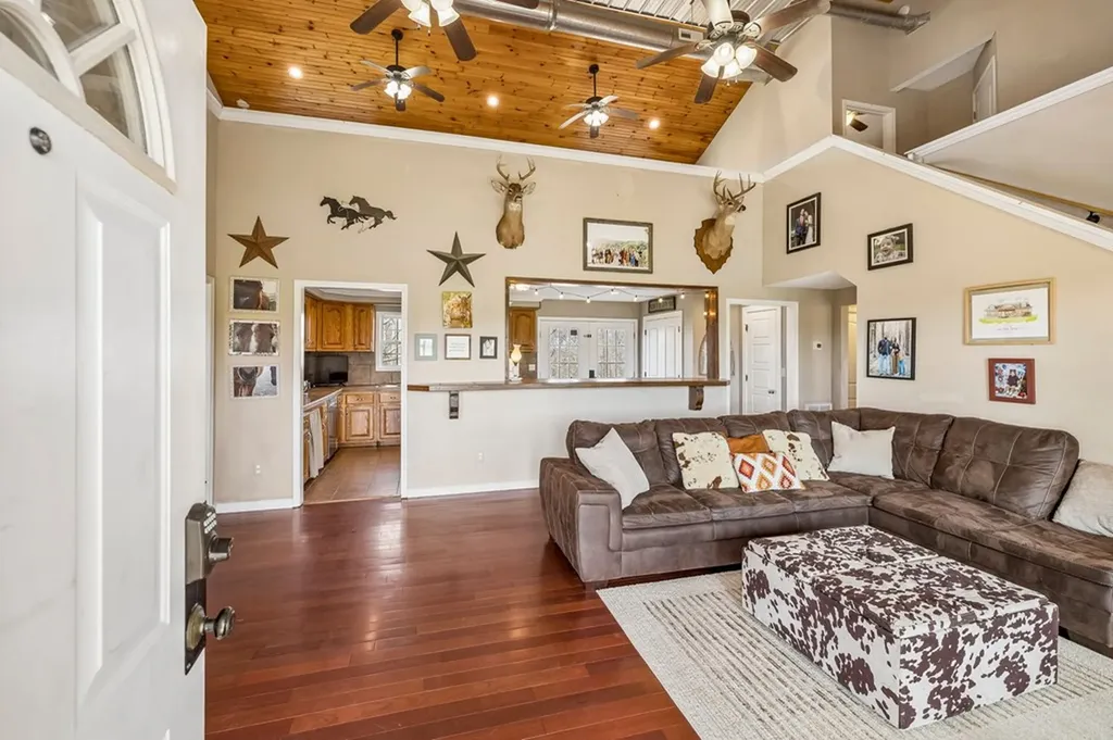 10433 Hopewell Road Silver Point TN 38582