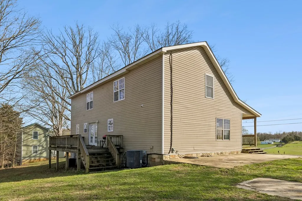 10433 Hopewell Road Silver Point TN 38582