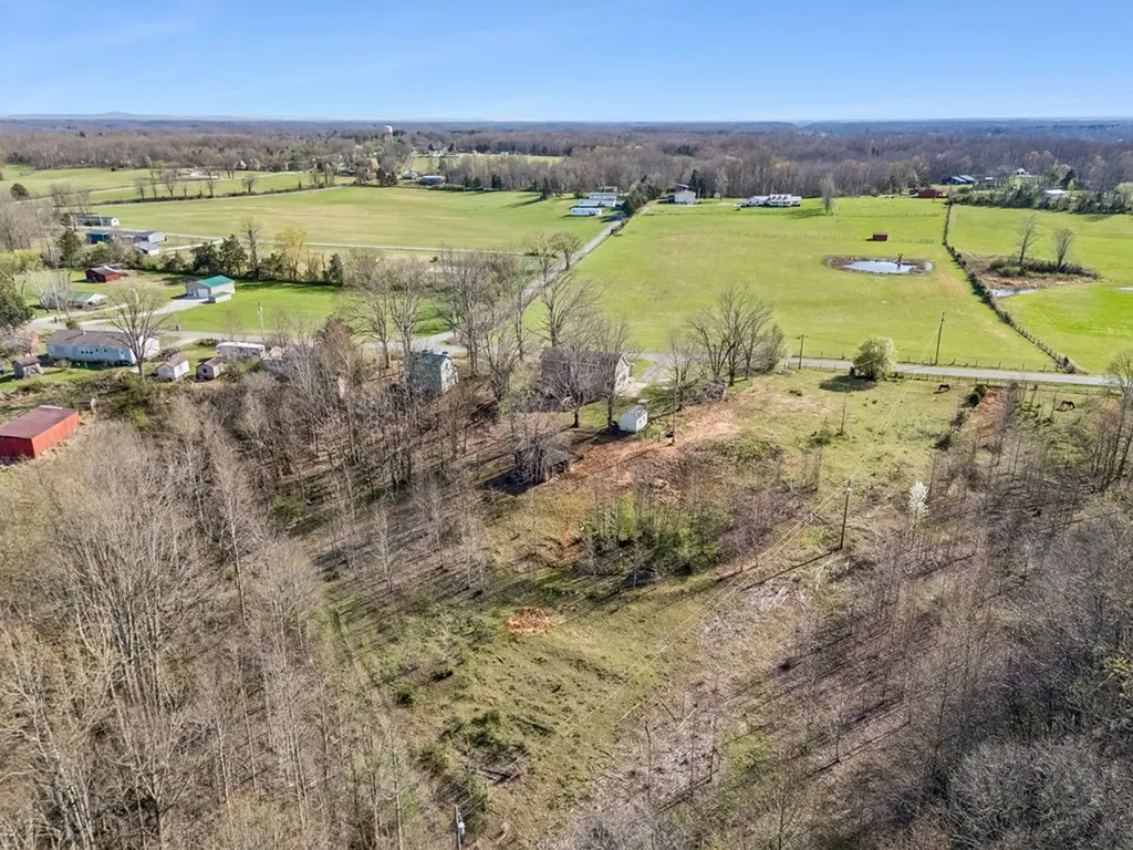 10433 Hopewell Road Silver Point TN 38582
