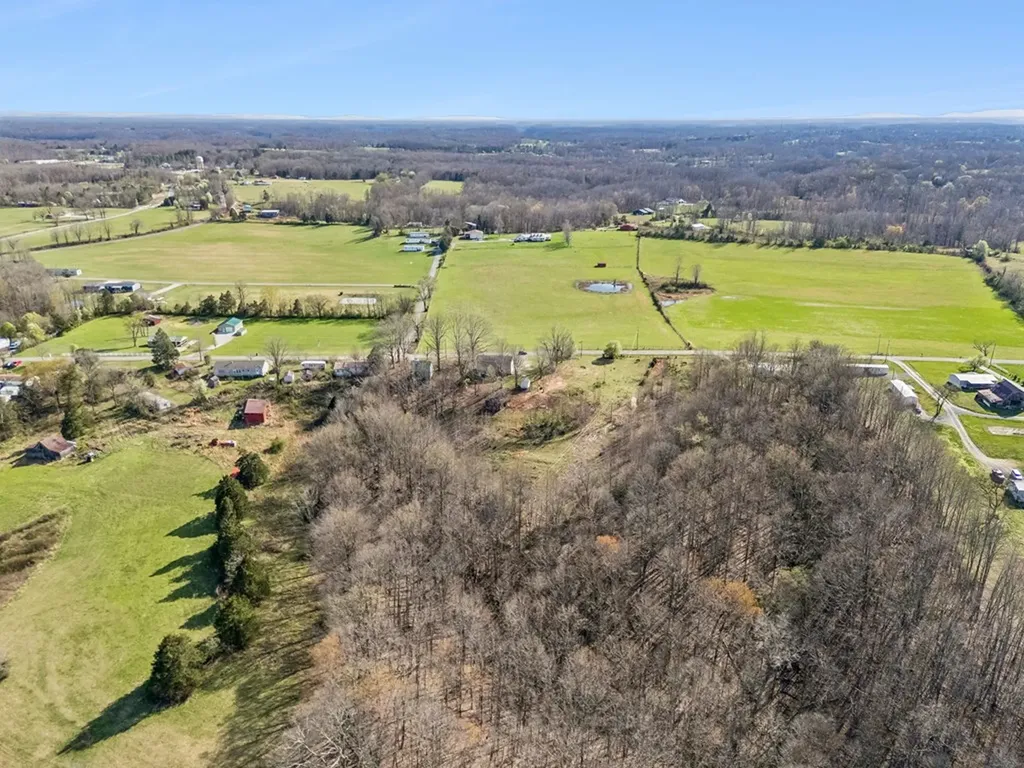 10433 Hopewell Road Silver Point TN 38582