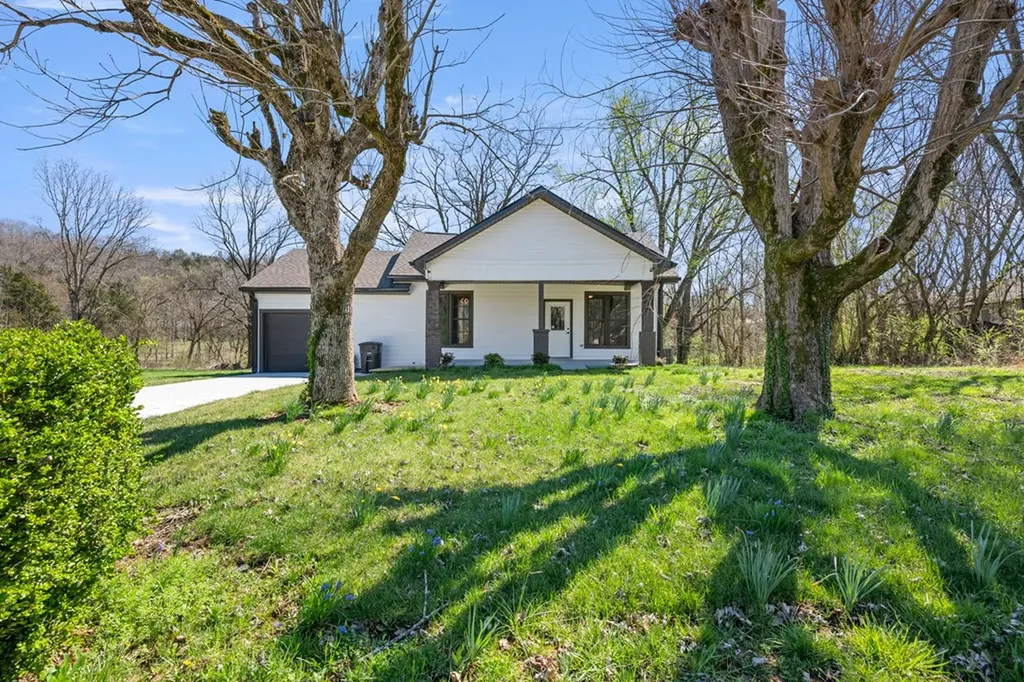 469 E Main Cookeville TN 38506