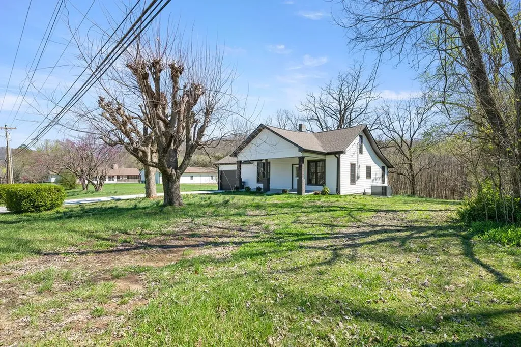 469 E Main Cookeville TN 38506