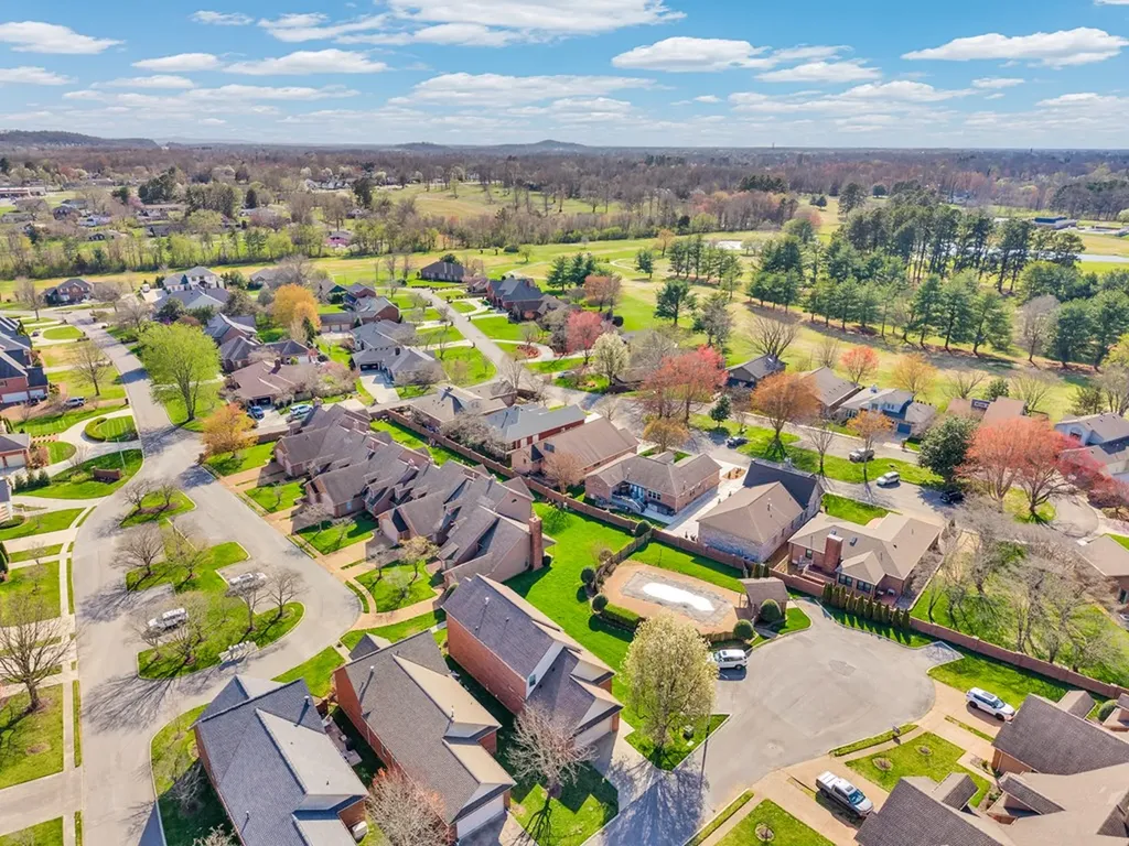 1700 Fairway Drive Cookeville TN 38501