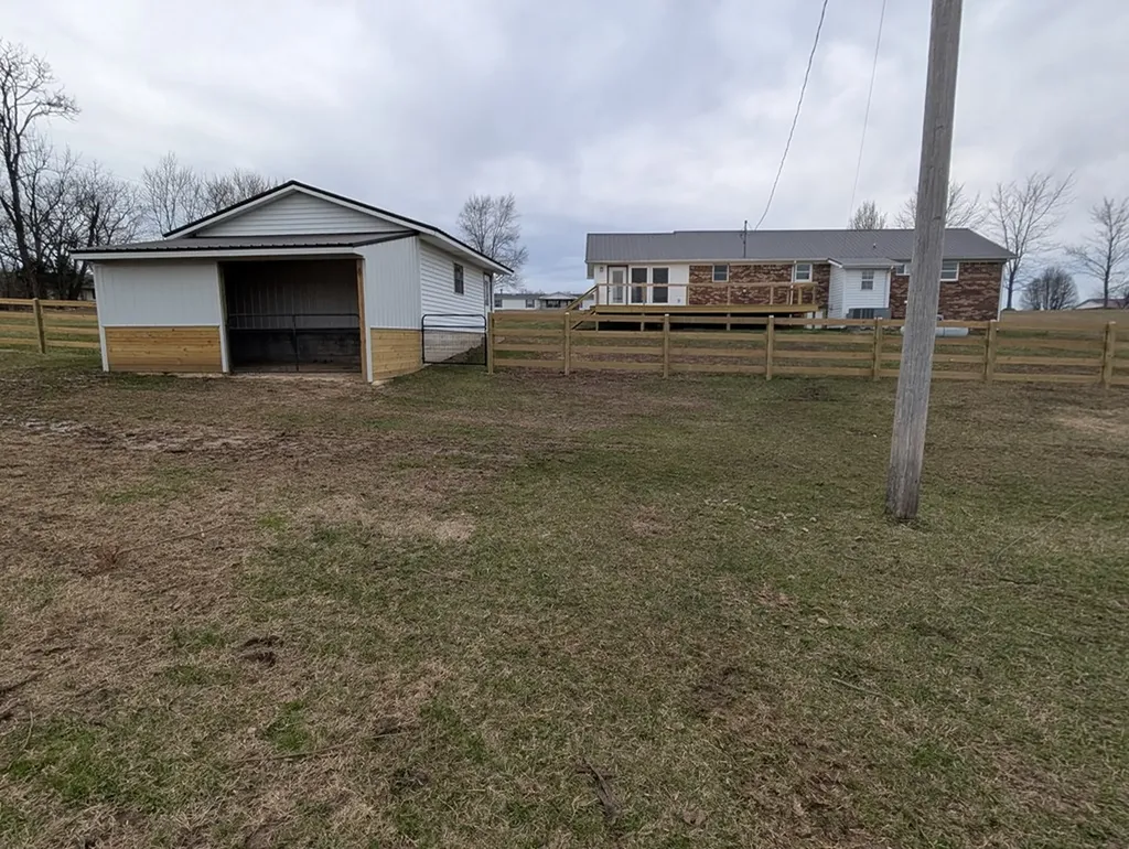 245 Happy Top Road Grandview TN 37337