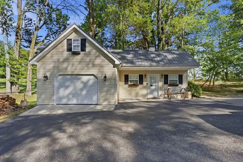 1439 Thomas Circle Cookeville TN 38506