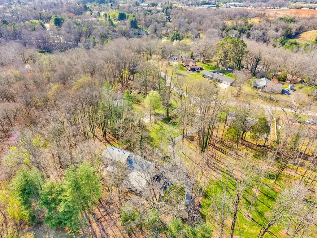 1439 Thomas Circle Cookeville TN 38506