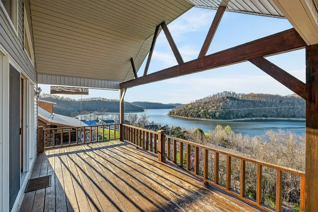 1634 Falling Water Road Sparta TN 38583