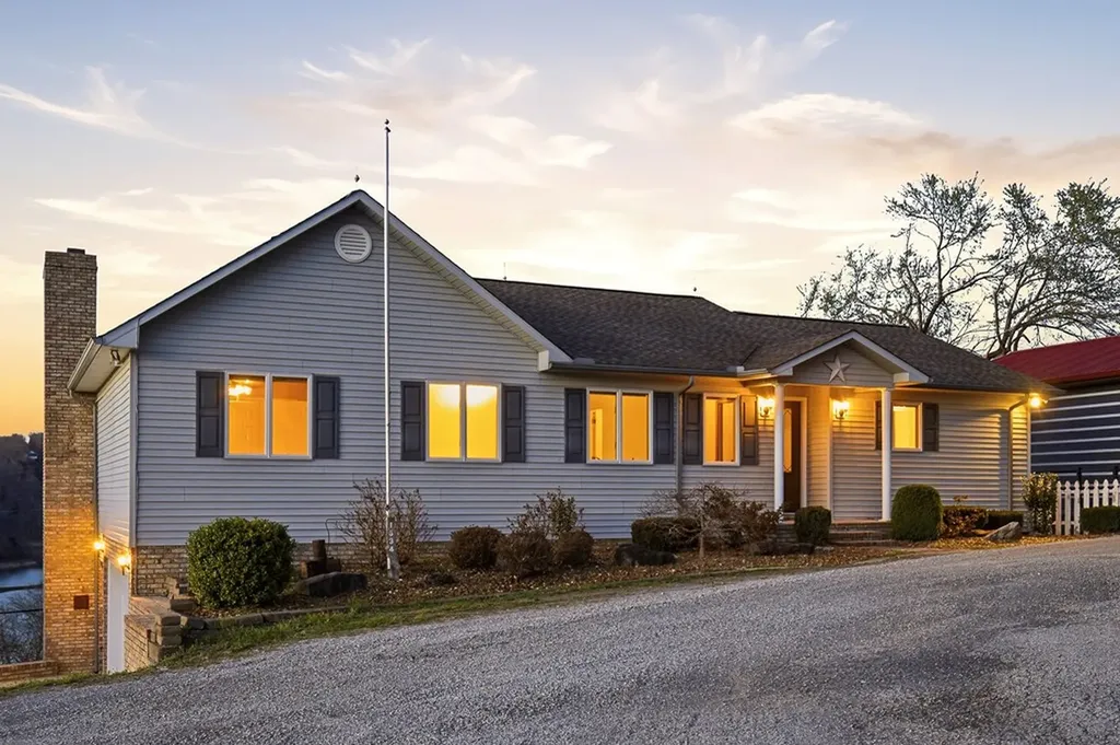 1634 Falling Water Road Sparta TN 38583