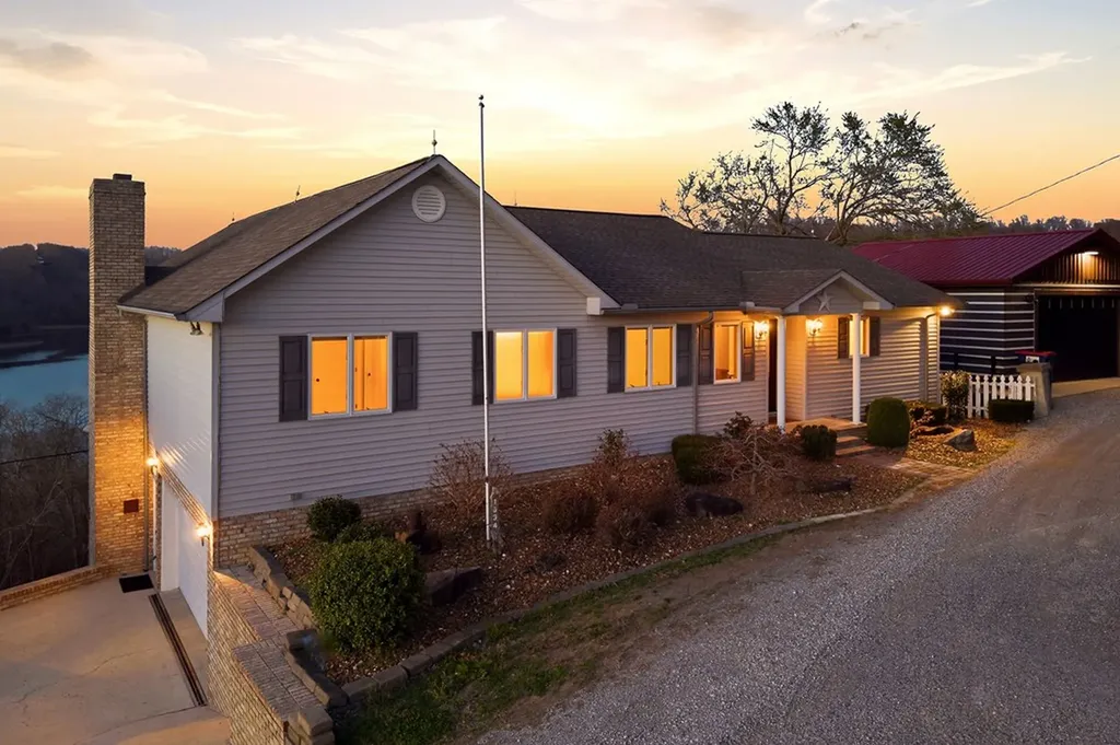 1634 Falling Water Road Sparta TN 38583