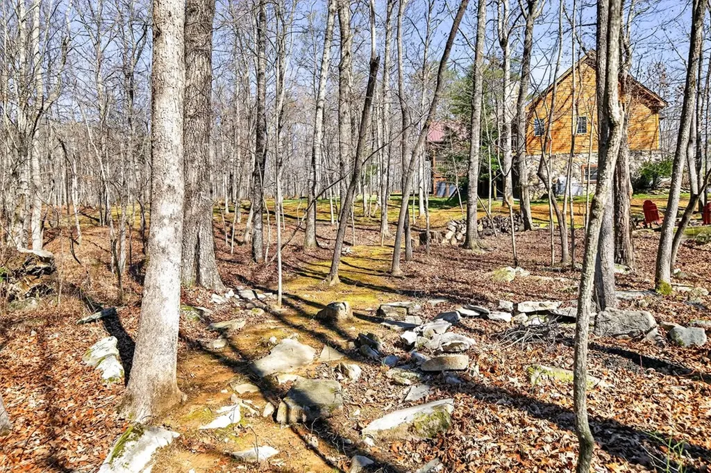 499 Hemlock Lane Spencer TN 38585-4143