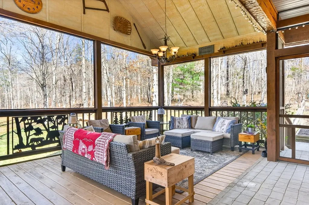 499 Hemlock Lane Spencer TN 38585-4143