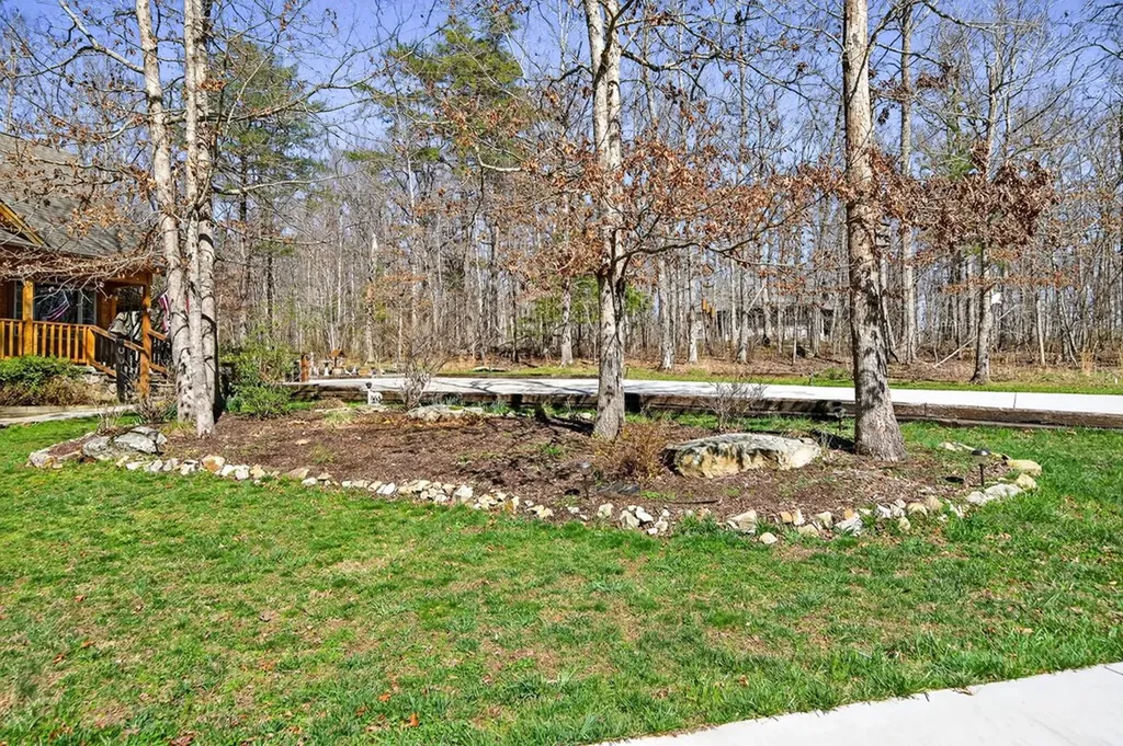499 Hemlock Lane Spencer TN 38585-4143