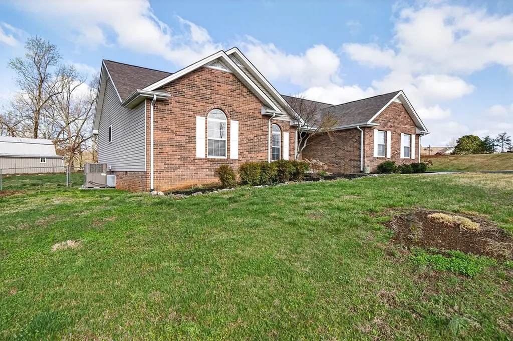 2153 Wynd Walker Drive Cookeville TN 38506