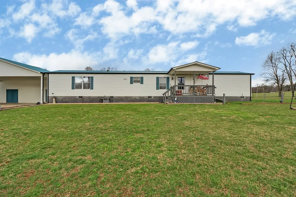 11440 Highway 70 W Sparta TN 38583