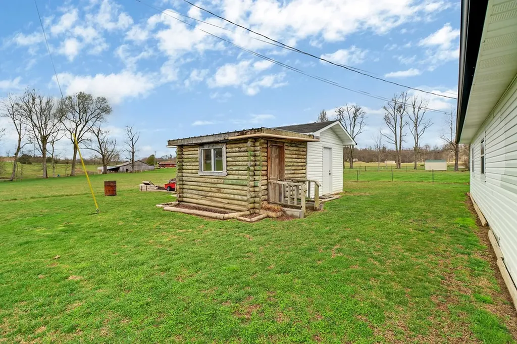 11440 Highway 70 W Sparta TN 38583