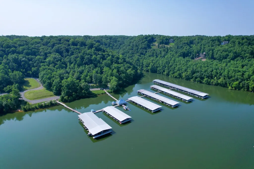 1678 Four Seasons Drive Smithville TN 37166