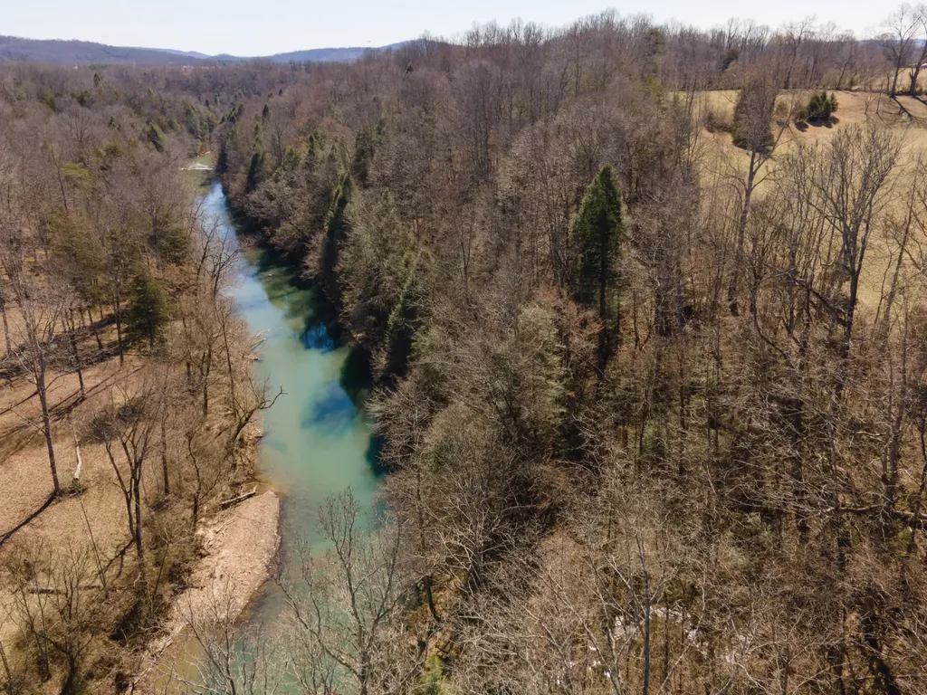 845 Mcminnville Highway Sparta TN 38583