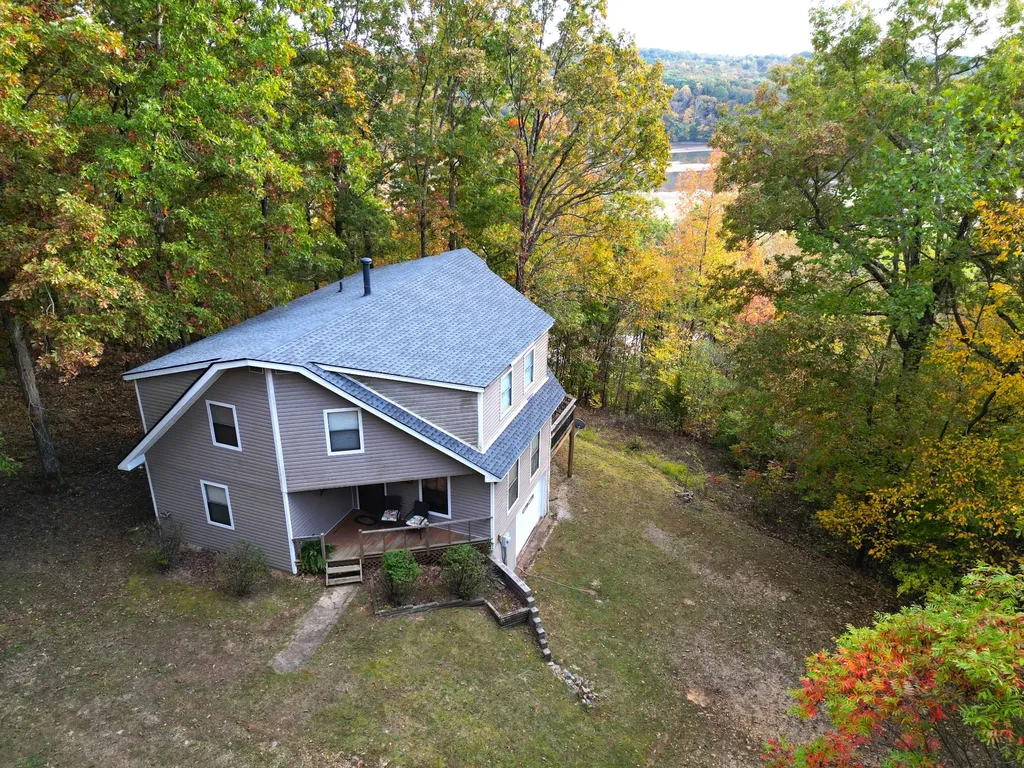 9828 Clydeton Road Waverly TN 37185