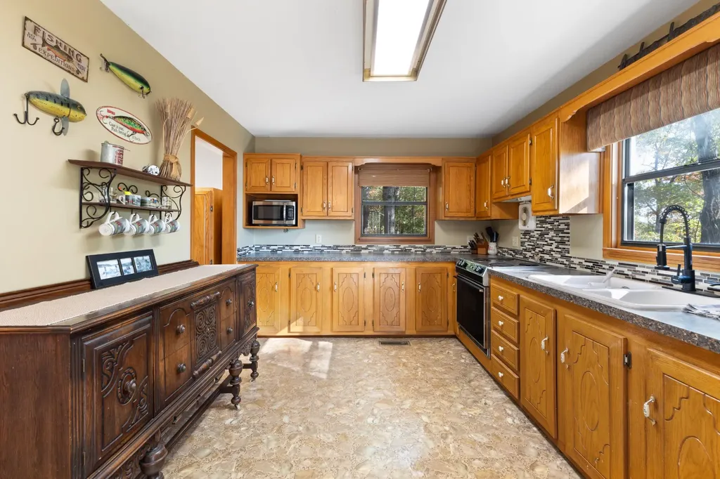 9828 Clydeton Road Waverly TN 37185