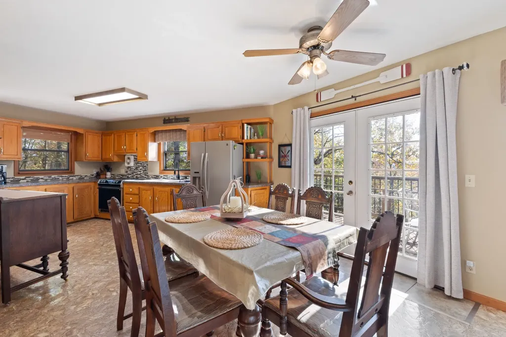 9828 Clydeton Road Waverly TN 37185