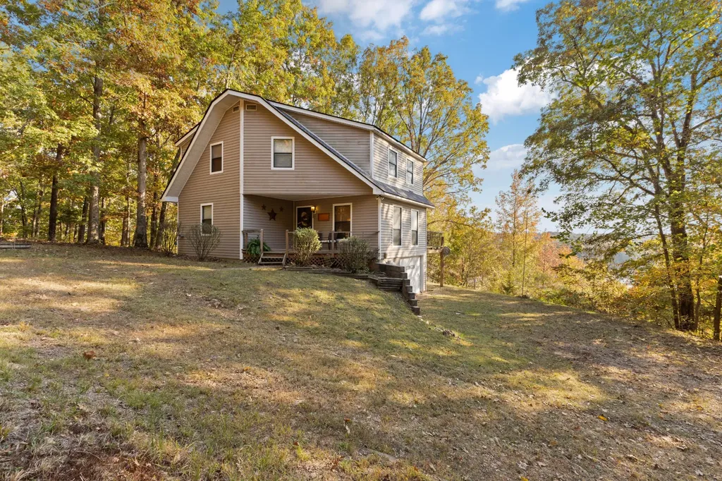 9828 Clydeton Road Waverly TN 37185