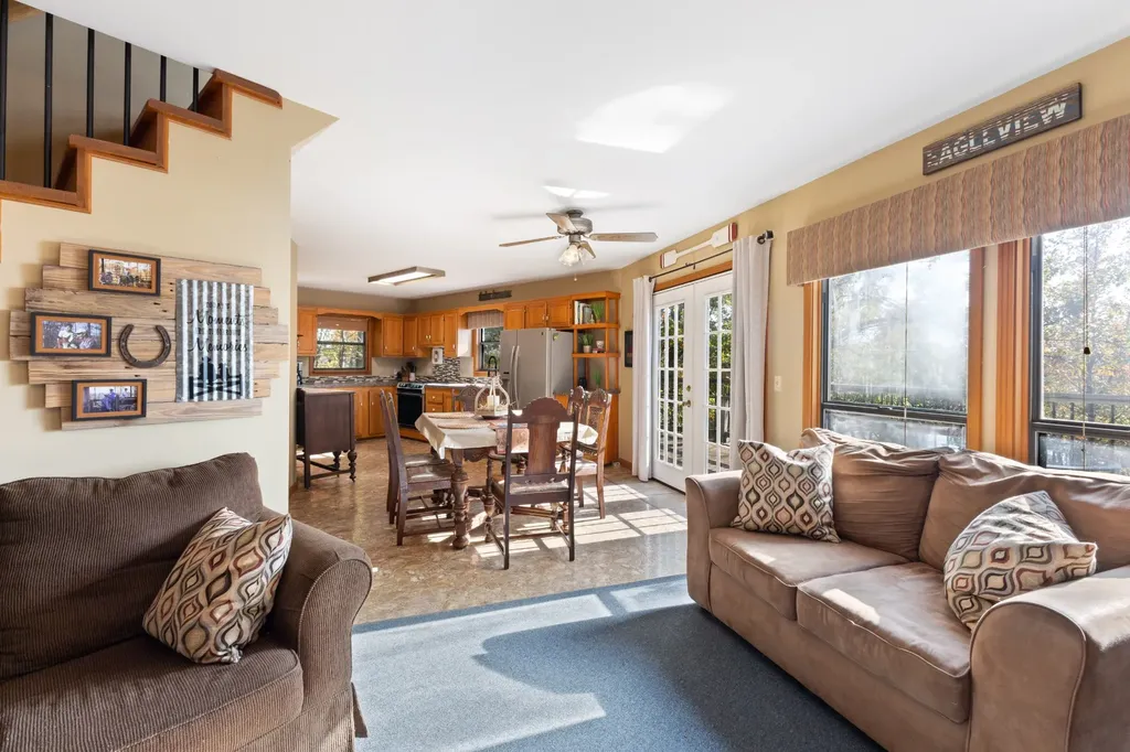 9828 Clydeton Road Waverly TN 37185