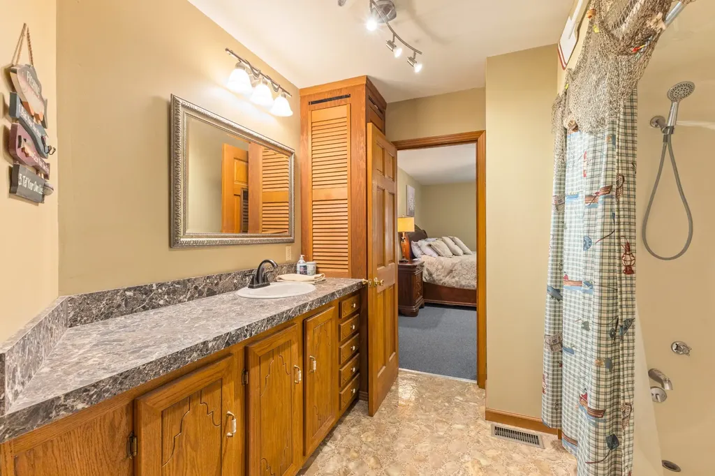 9828 Clydeton Road Waverly TN 37185