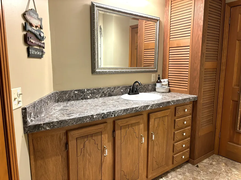 9828 Clydeton Road Waverly TN 37185