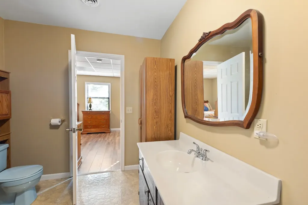 9828 Clydeton Road Waverly TN 37185