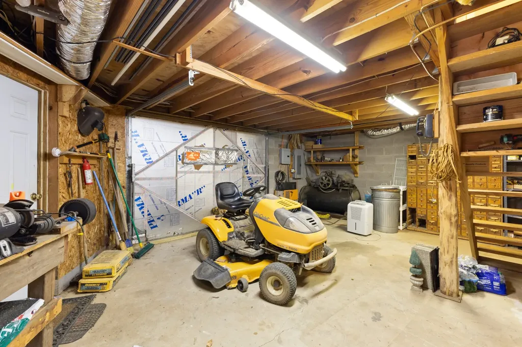 9828 Clydeton Road Waverly TN 37185