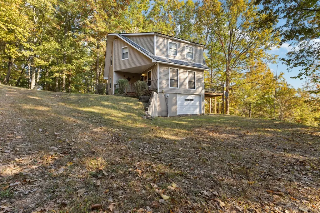 9828 Clydeton Road Waverly TN 37185