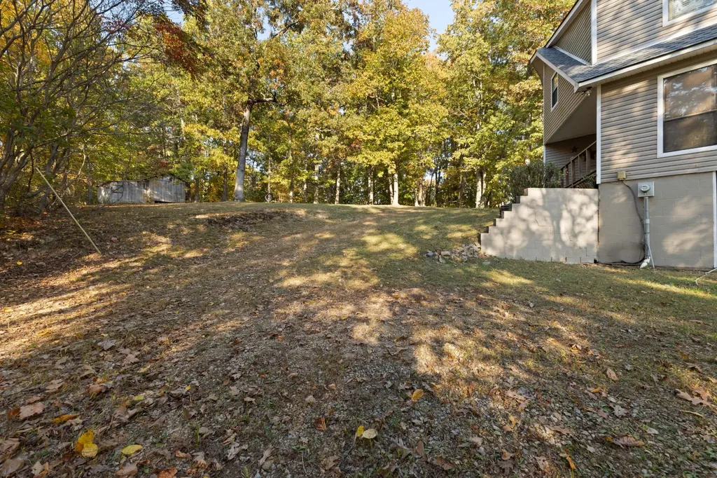 9828 Clydeton Road Waverly TN 37185