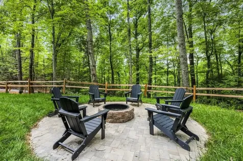 1137 Old Cartertown Road Gatlinburg TN 37738