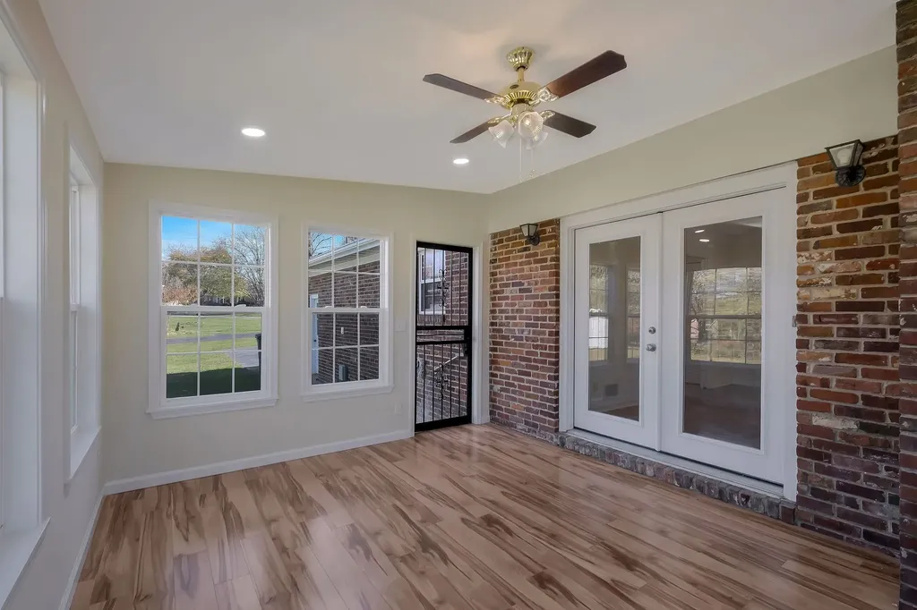 518 Hemingway Drive Columbia TN 38401
