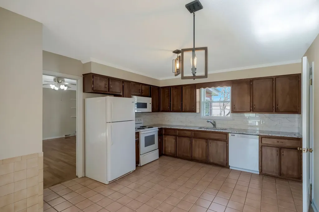 518 Hemingway Drive Columbia TN 38401