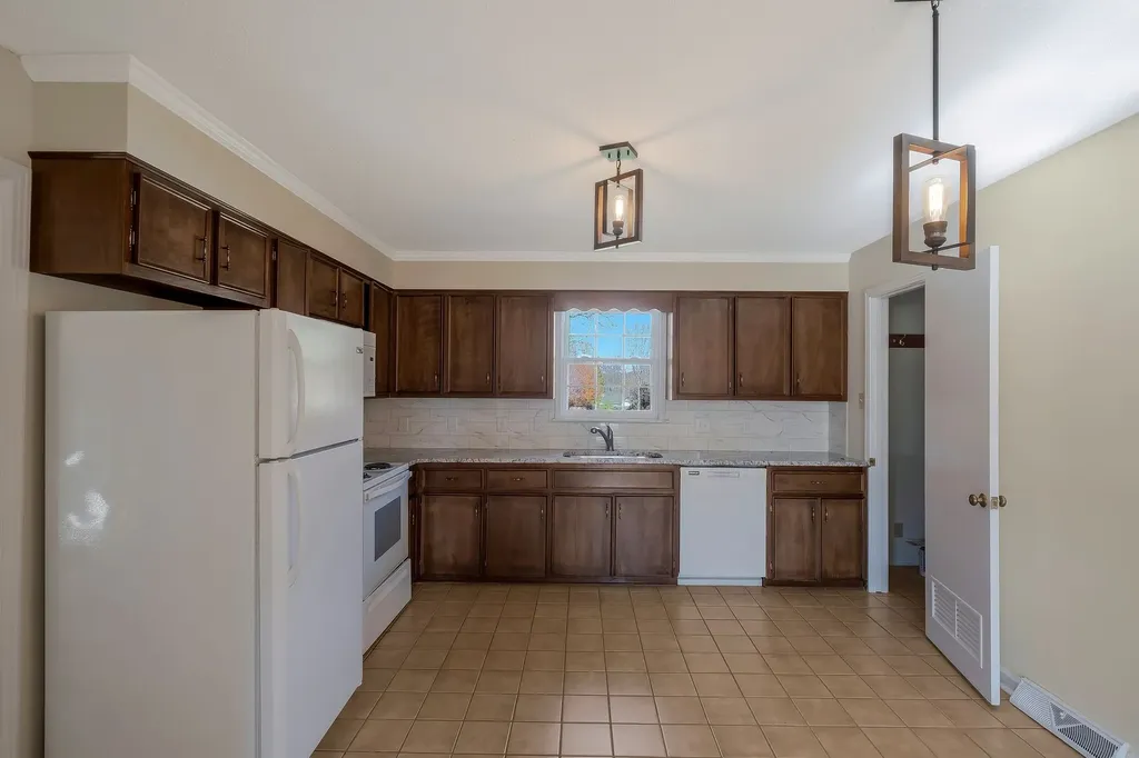 518 Hemingway Drive Columbia TN 38401
