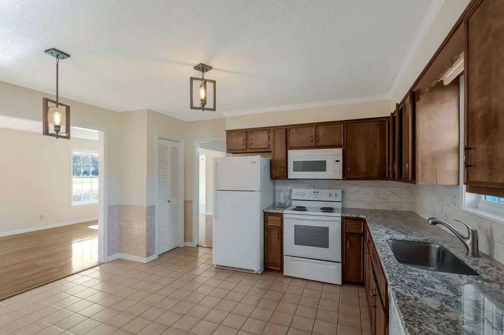 518 Hemingway Drive Columbia TN 38401