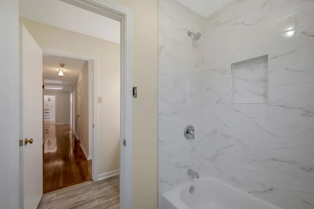 518 Hemingway Drive Columbia TN 38401