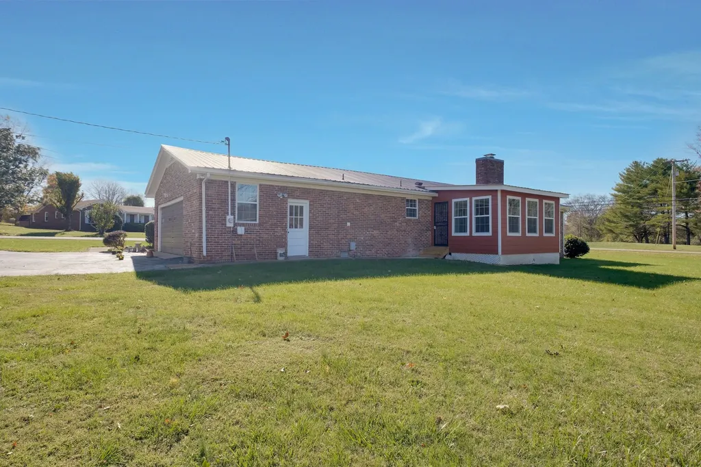 518 Hemingway Drive Columbia TN 38401