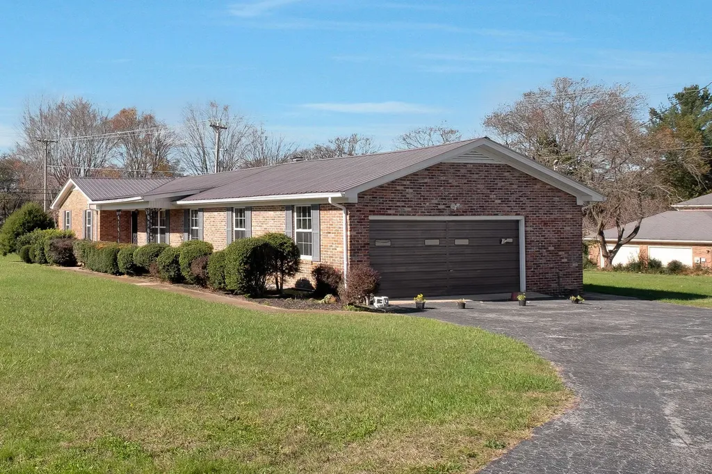 518 Hemingway Drive Columbia TN 38401