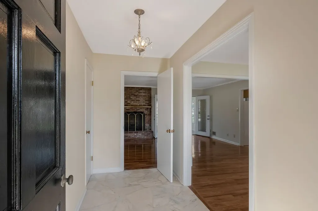 518 Hemingway Drive Columbia TN 38401