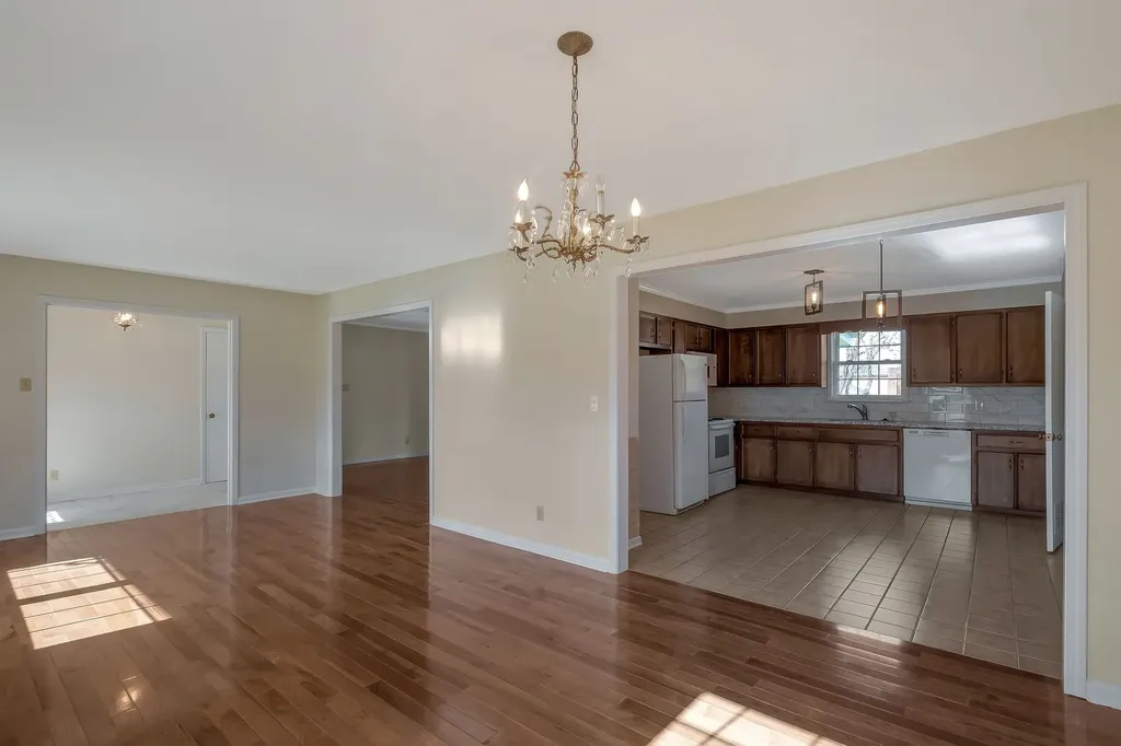 518 Hemingway Drive Columbia TN 38401