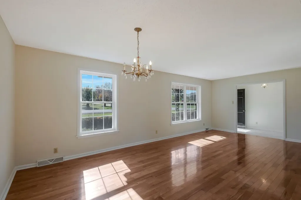 518 Hemingway Drive Columbia TN 38401