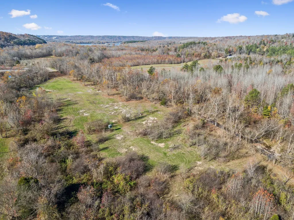 0 Tennessee River Blue Creek Road Waverly TN 37185